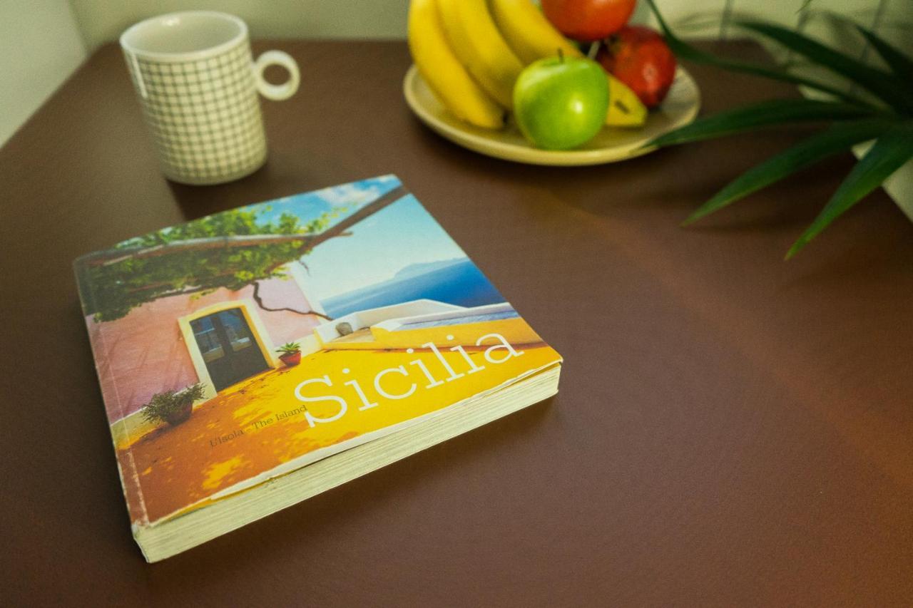Zefiro Suites パレルモ エクステリア 写真